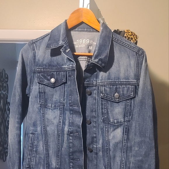 GAP Jackets & Blazers - Gap 1969 Demin Jean Jacket Slight Destress M Medium